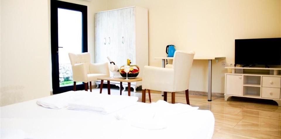 Sebastian Hotels Bitez Extérieur photo